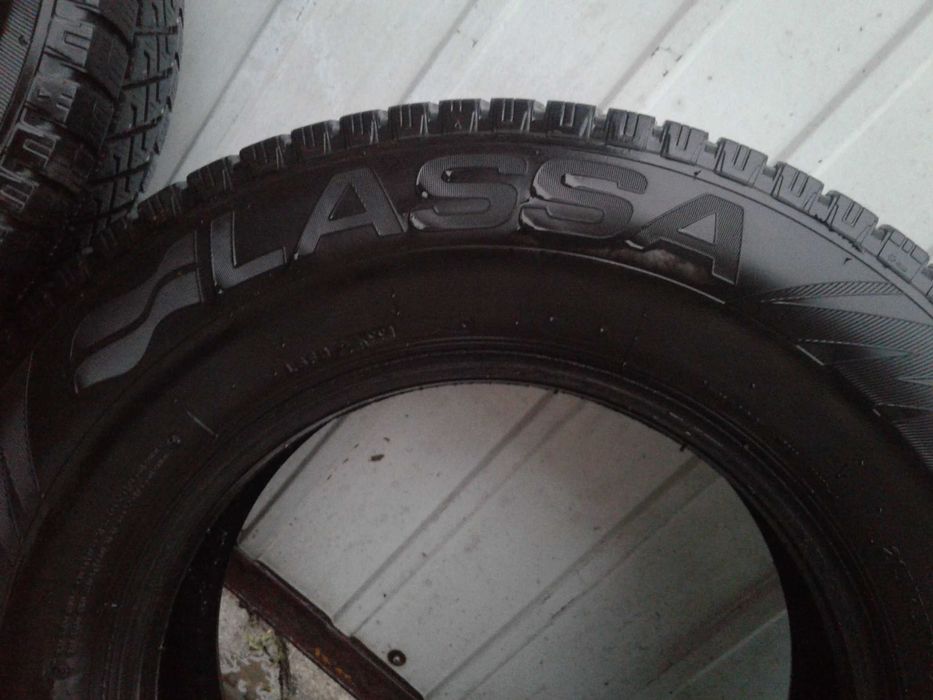 opony zimowe 215/75r16c 2023rok