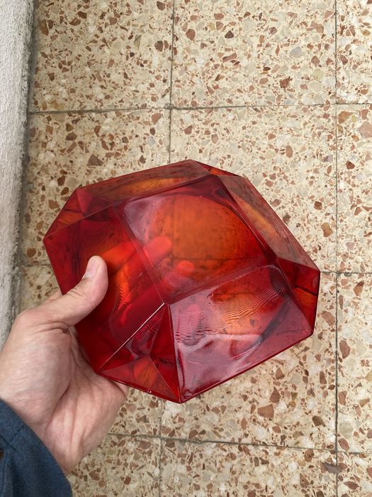 Cinzero Vintage grande em Vidro vermelho