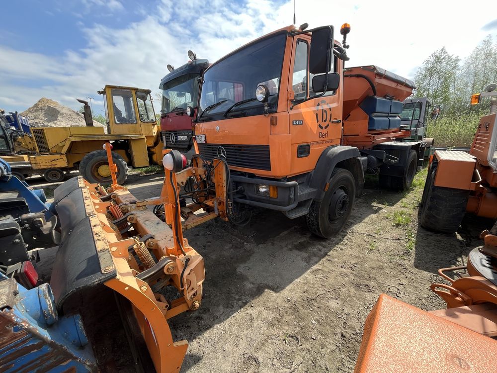 Mercedes 1317 4x4 | kiper+pługo-solarka + mobilna zamiatarka