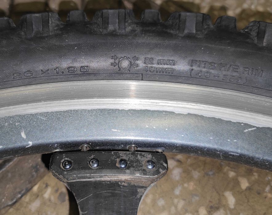 Opony TIOGA FACTORY XC 26x1,95 retro MTB 26"  48-559