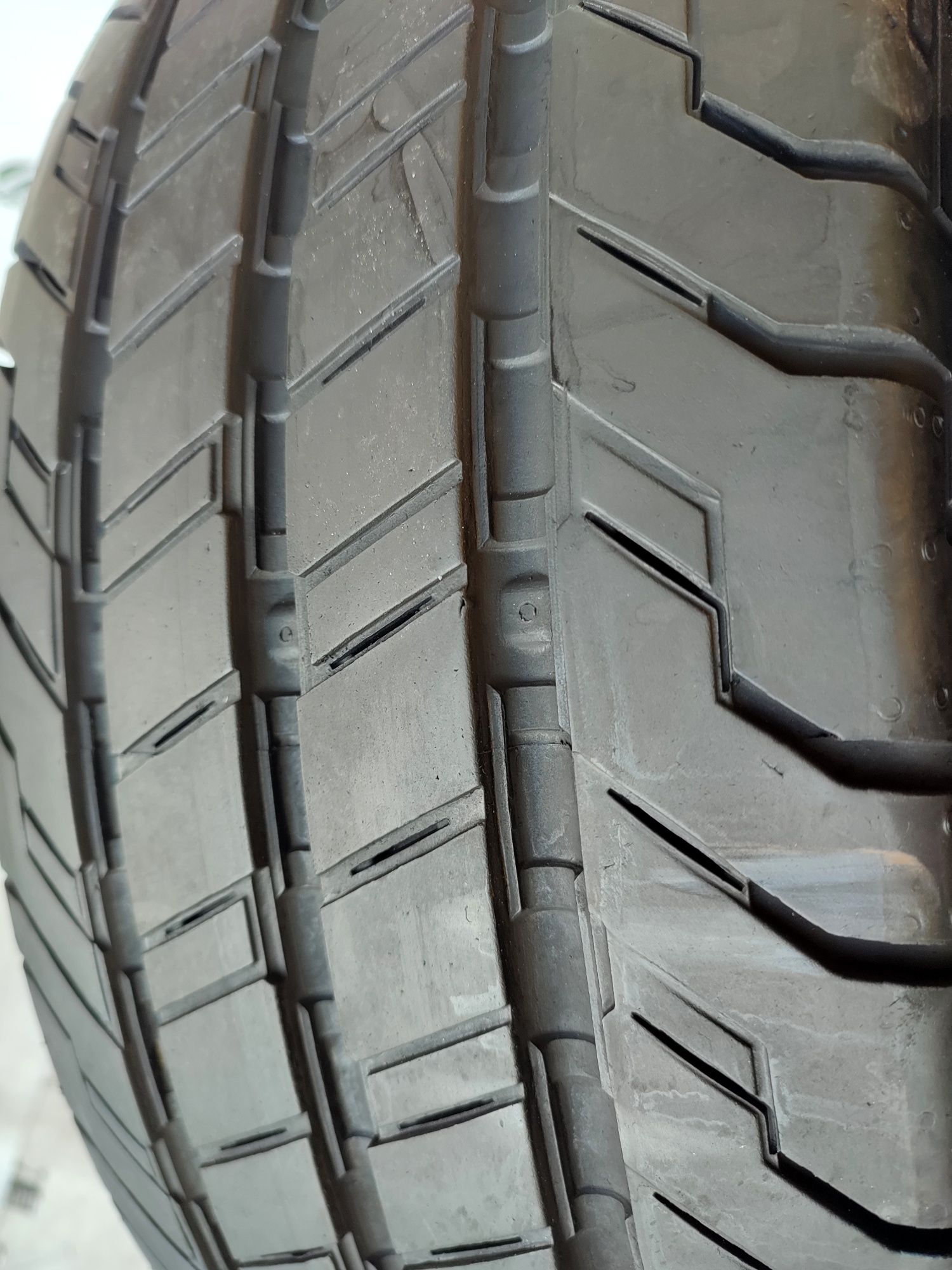 225/65 R 16C Continental Conti Van Contact 100 Jak Nowe