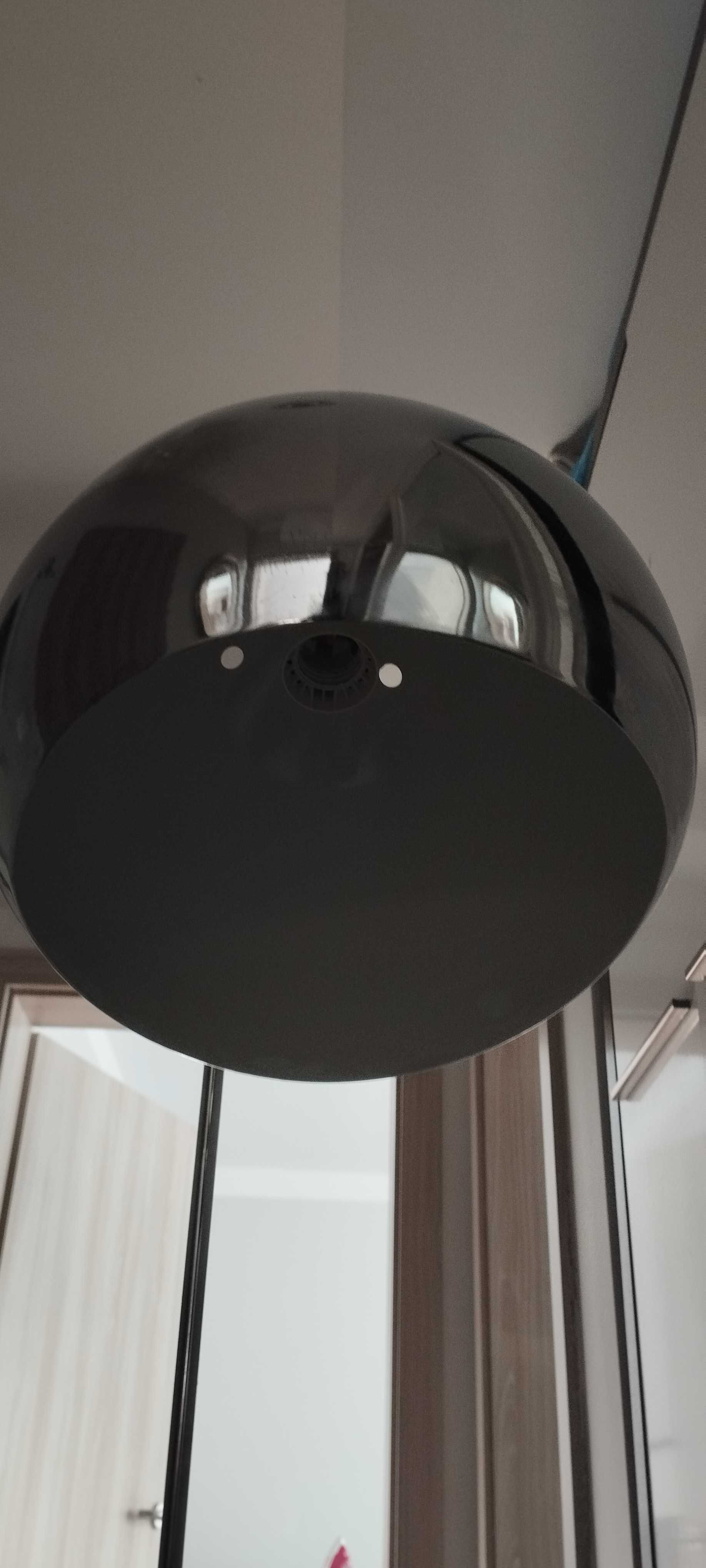 Lampa stojąca do salonu
