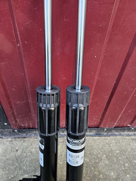 Амортизатори DCC Skoda Superb 3