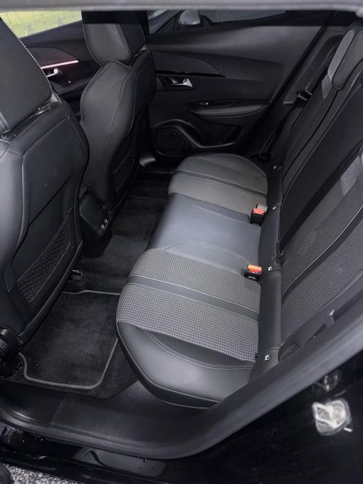 PEUGEOT 2008 GT Line Blue HDI DE 2021