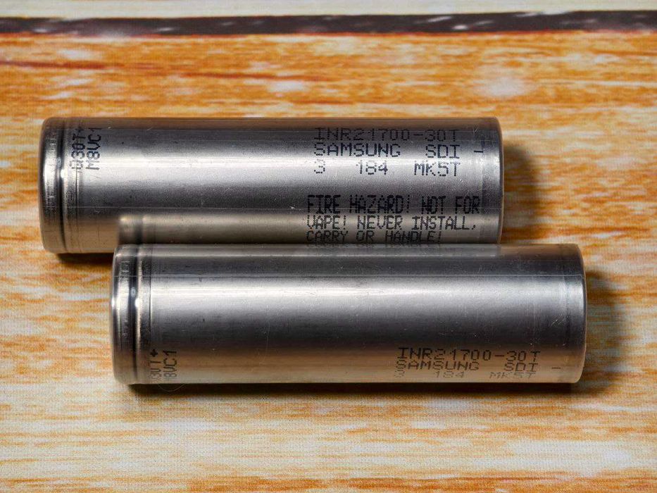 Акумулятор 21700 Samsung INR21700 30T 3000 мА 35A Високострумовий
