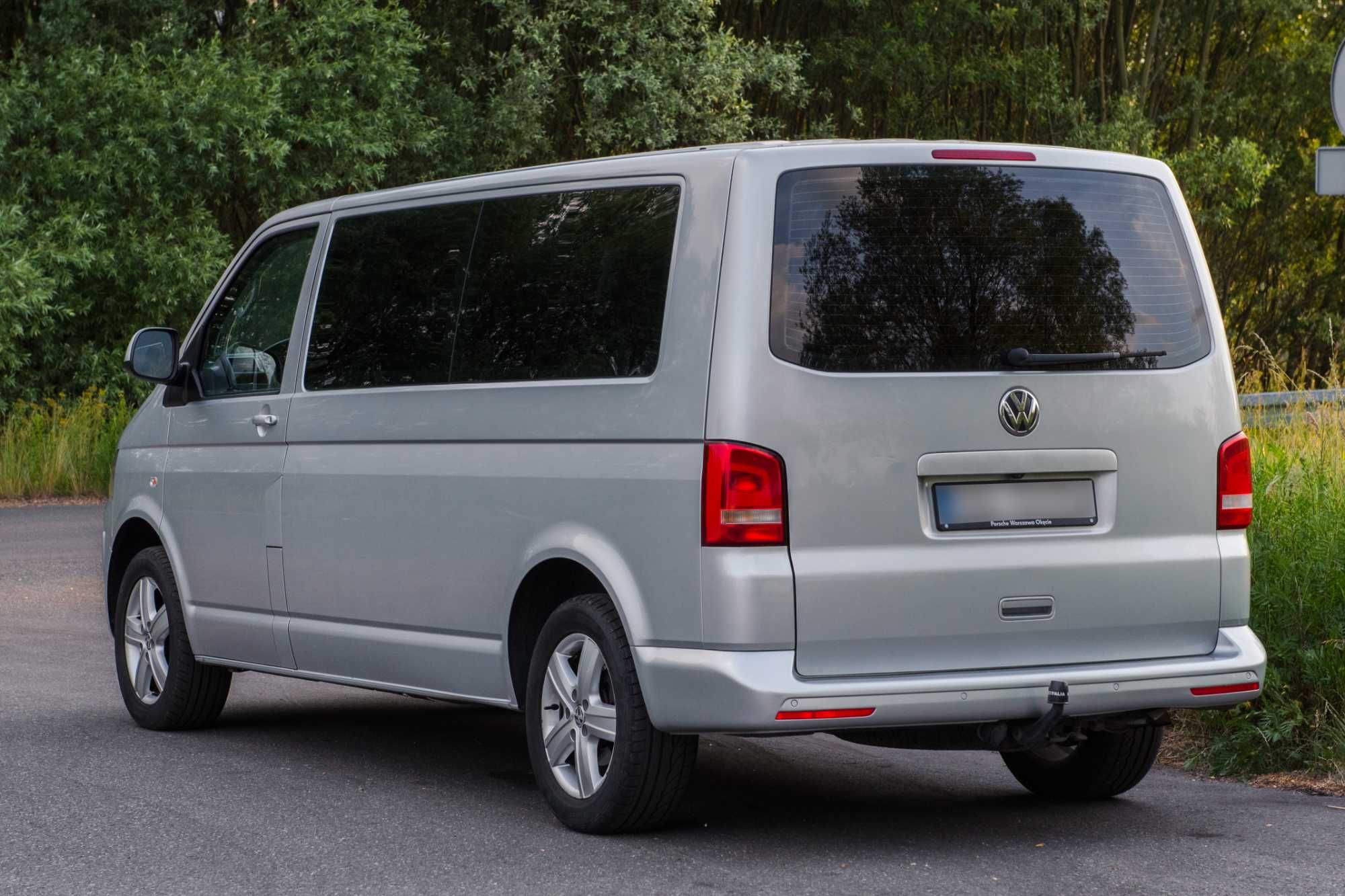 Wynajem busa 9 osobowego VW Caravelle long