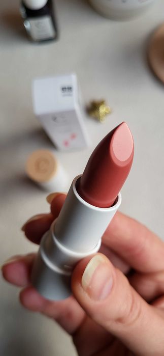 Naturalna nowa pomadka do ust Couleur Caramel eko 515 codzienny róż