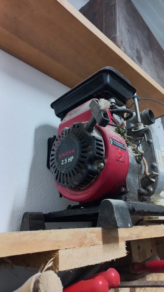 Motor com bomba avariada