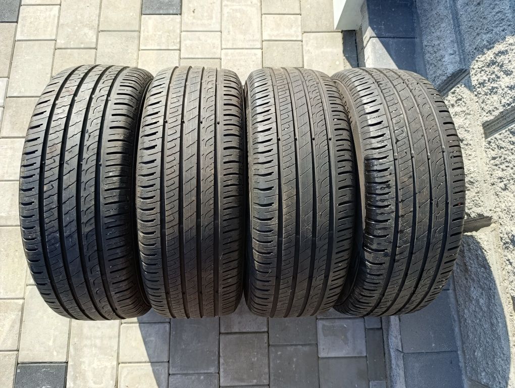 Комплект дисків Ford з шинами Barum Bravuris 5 HM 205/55 R16