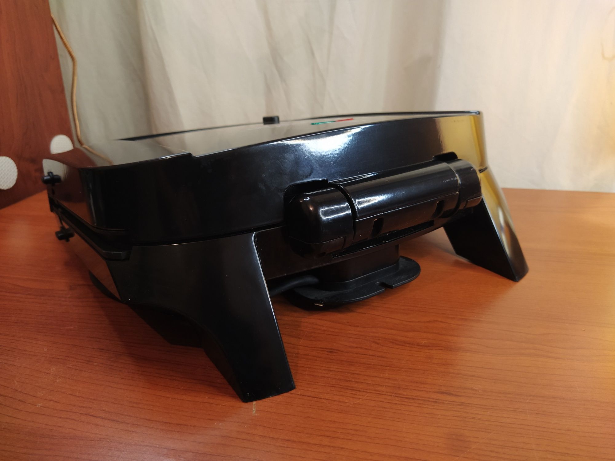 Grill elektryczny George Foreman model 20850