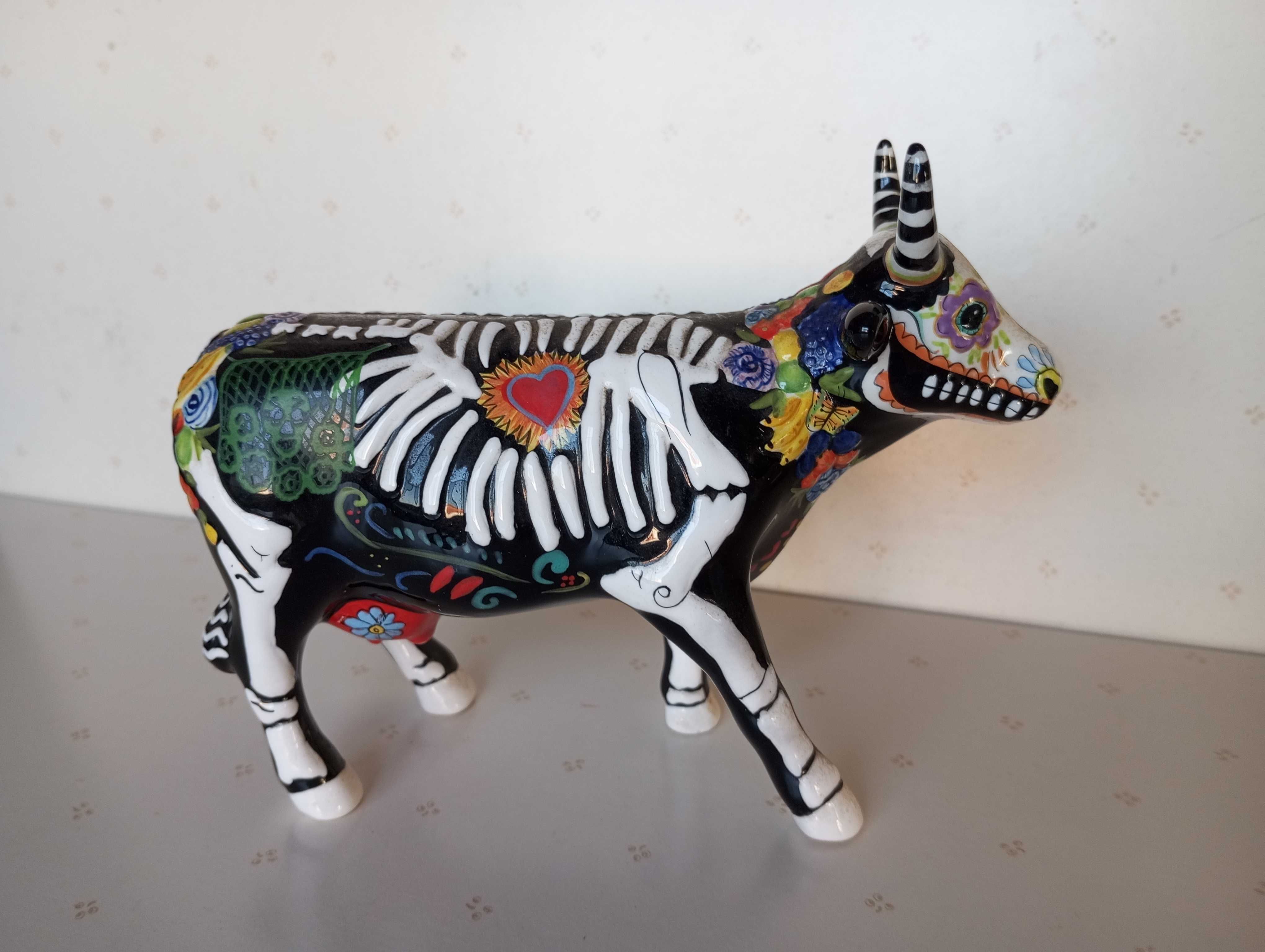 Miss Fiesta Bones, Bovine, da Cow Parade