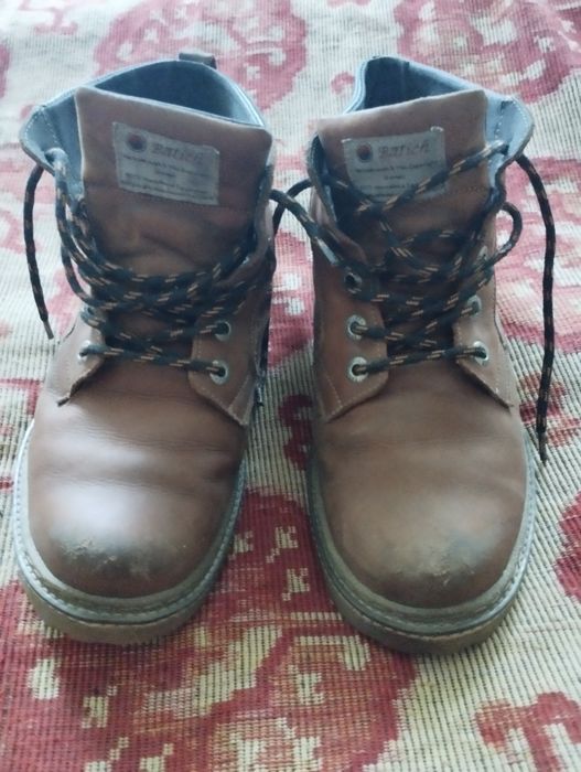 Кожаные тёплые ботинки сорок второй размер