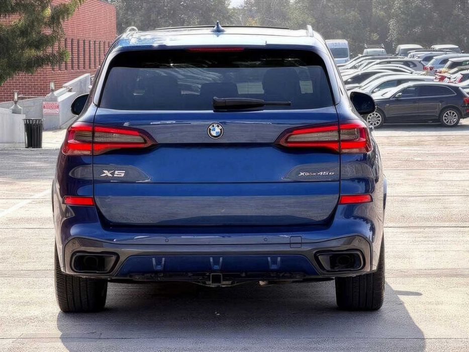 BMW X5 xDrive45e      2021