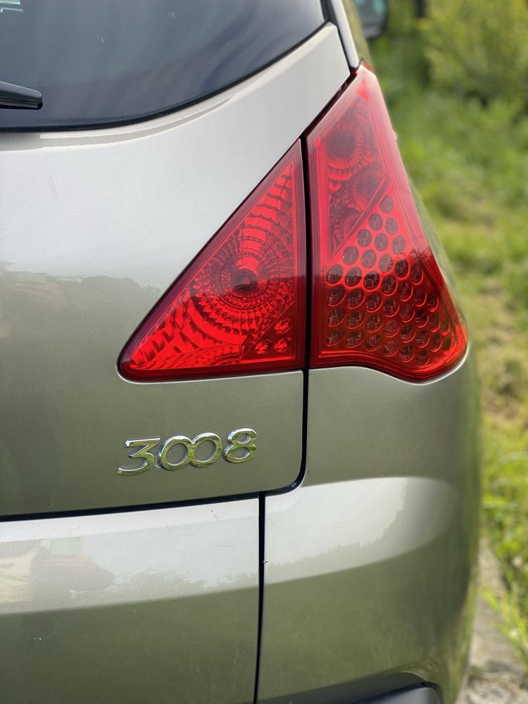 Peugeot 3008 2.0  дизель гібрид 2012р
