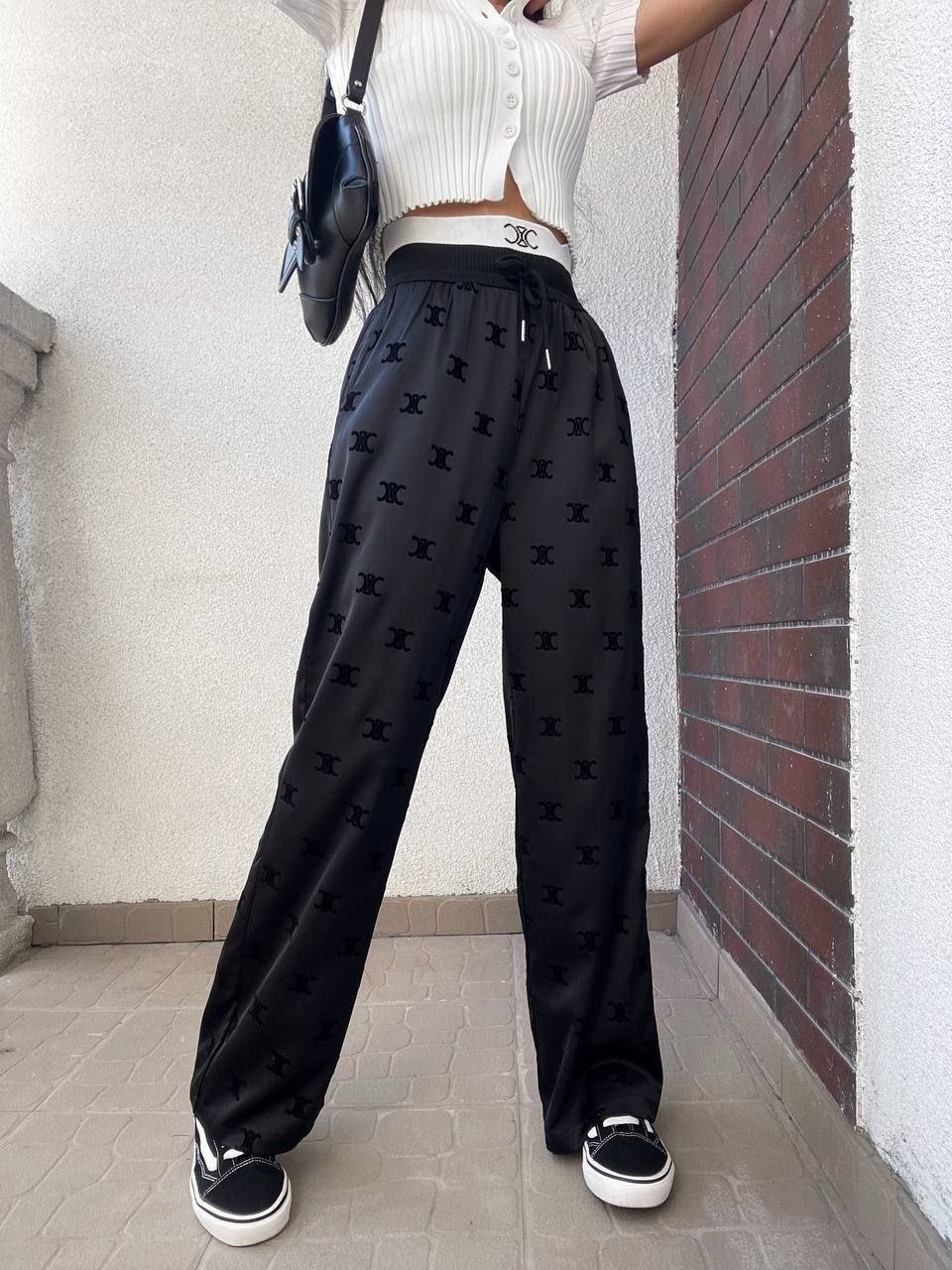 Новые трендовое штаны  S,M,L