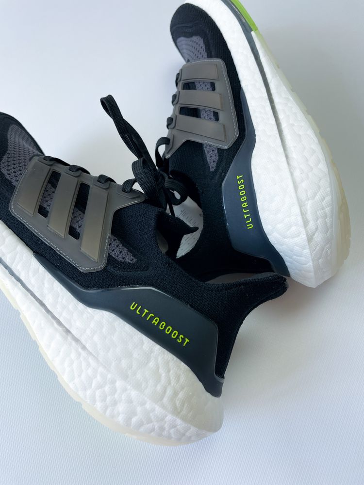 Оригінал! Чоловічі Кросівки Adidas UltraBoost 21 (42/26,5 см) New!