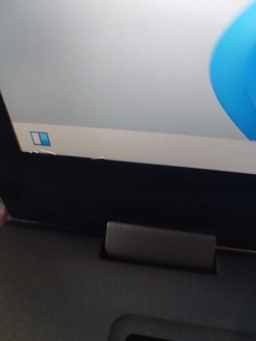 Dell Inspiron 5579 z procesorem i7-8550U, 16GB RAM, 512GB SSD