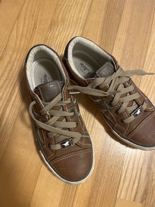 Półbuty mustang rozmiar 34