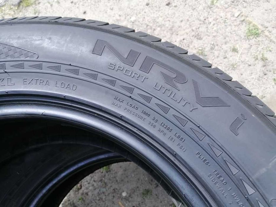 Nokian Nrvi sport utility 235/65R17 108V шини бу літо 2 штуки