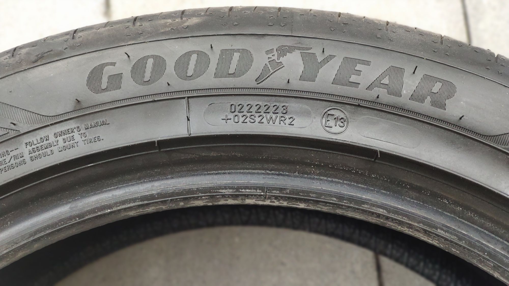 Sprzedam komplet opon Goodyear Efficientgrip Performance 2 215/50 R18