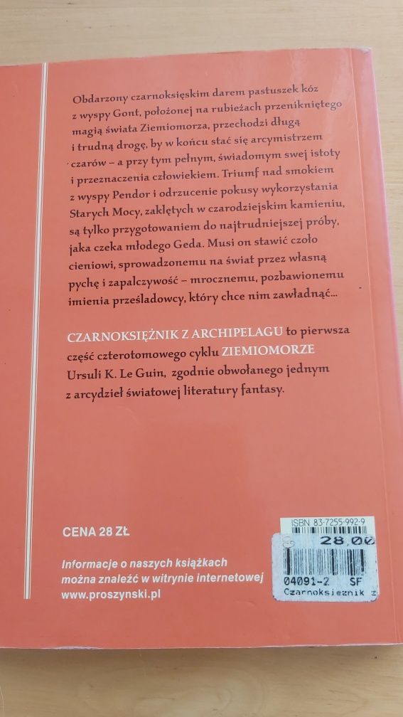 Czarnoksiężnik z Archipelagu Urszula K. Le Guin