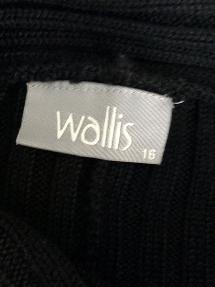Gruby czarny sweter Wallis rozmiar 16