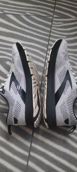 Кроссовки Brooks 41