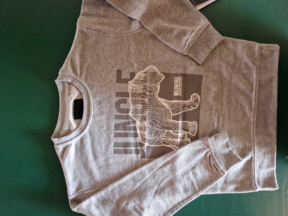 chłopięca bluza dresowa Reserved rozm. 140