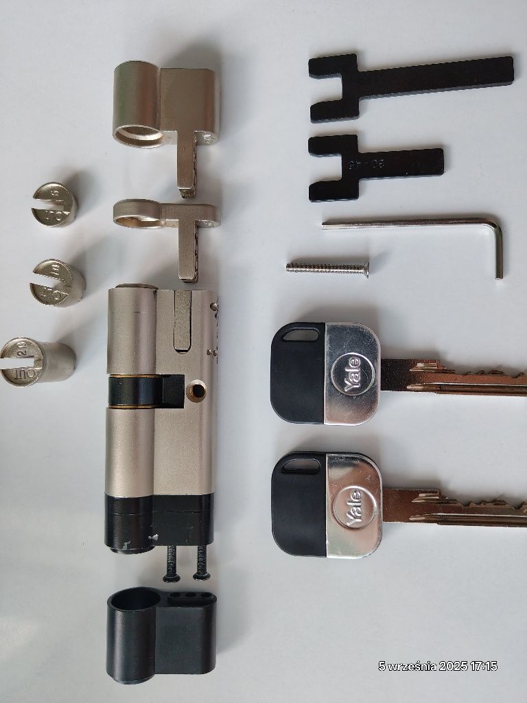 Inteligentny zamek Yale Linus Smart Lock L2