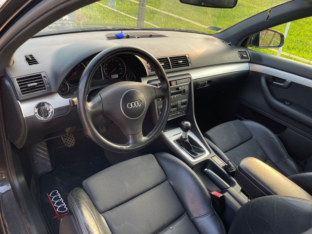 Audi a4 b6 s line 1.9tdi 130km  Doinwestowane 10 lat w rodzinie !