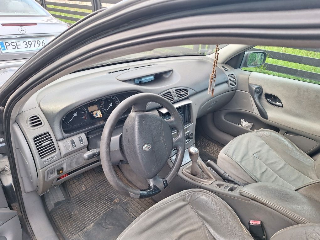 Renault Laguna 1.6 z gazem sprzedam cena do poniedzialku