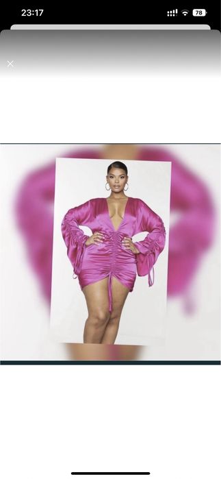 Платье плюс сайз prettylittlething