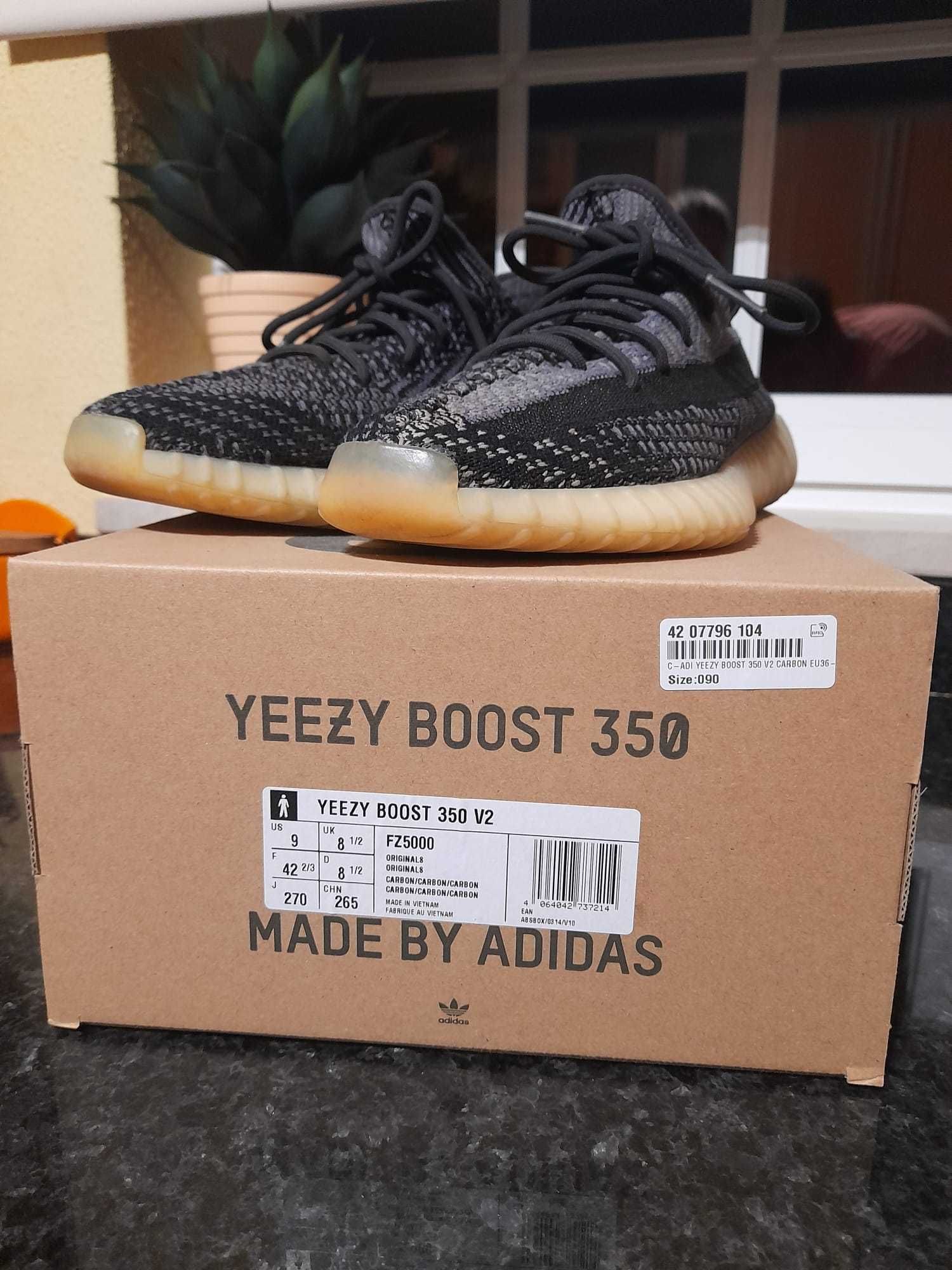 Sapatilhas yezzys 350 v2 carbon