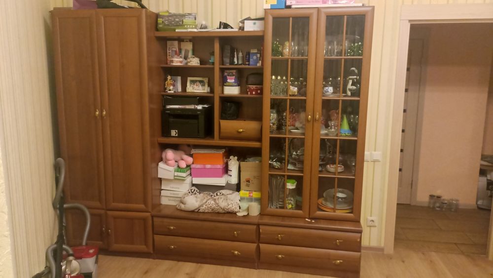 мебель стенка шкафчик в спальню гостиную на дачу