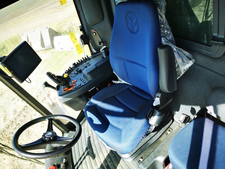 Kombajn Zbożowe NEW HOLLAND CX.5.80' 2023R