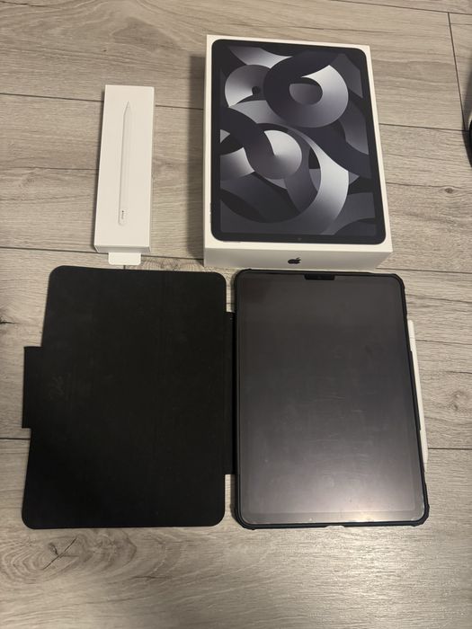 iPad Air 5 (2022, M1, 256 GB, Wi-Fi)