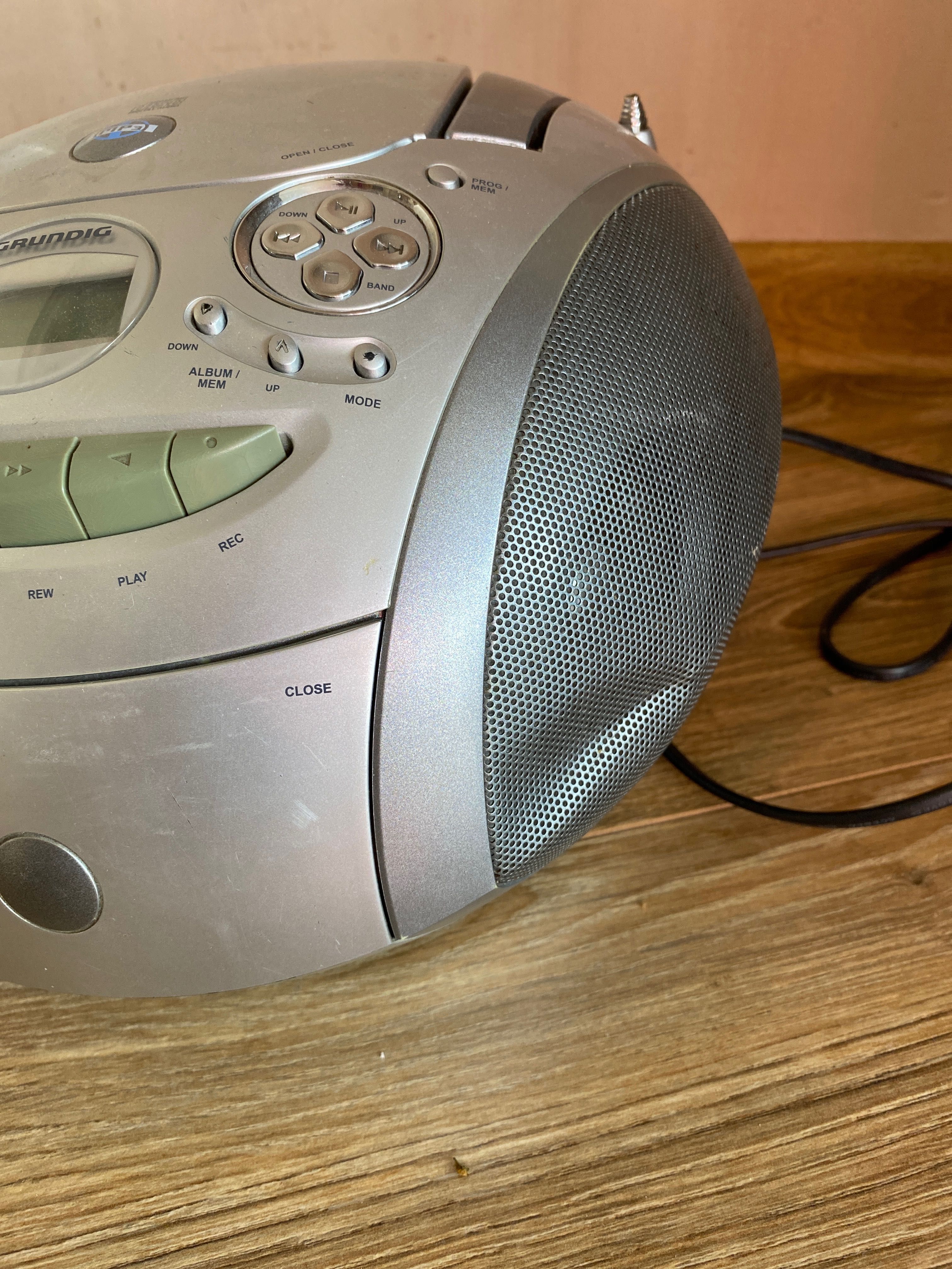 Radio Grundig na CD i kasety