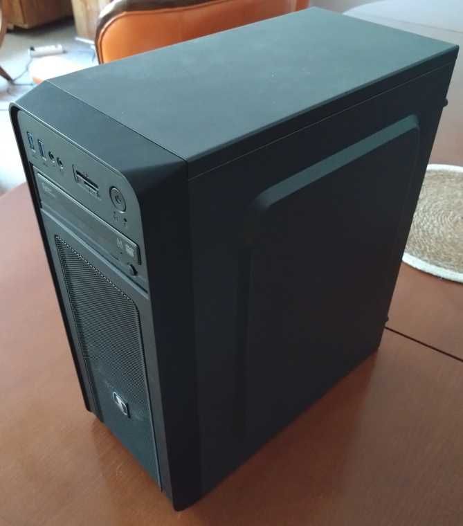 Komputer AMD Ryzen 5 + RX 570 + 16 GB RAM + Win 10 +mysz gry w full hd