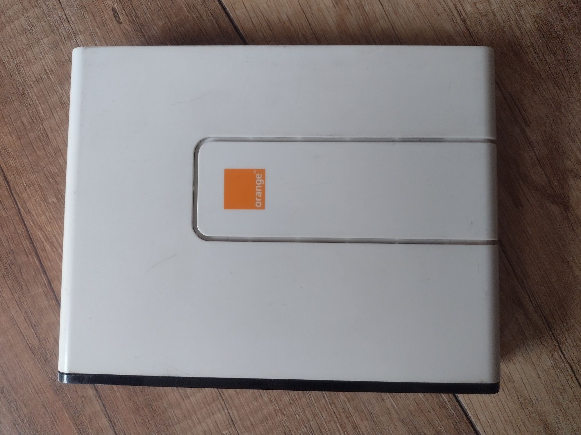 Modem WI-FI Sagecom Fast 2704 Orange