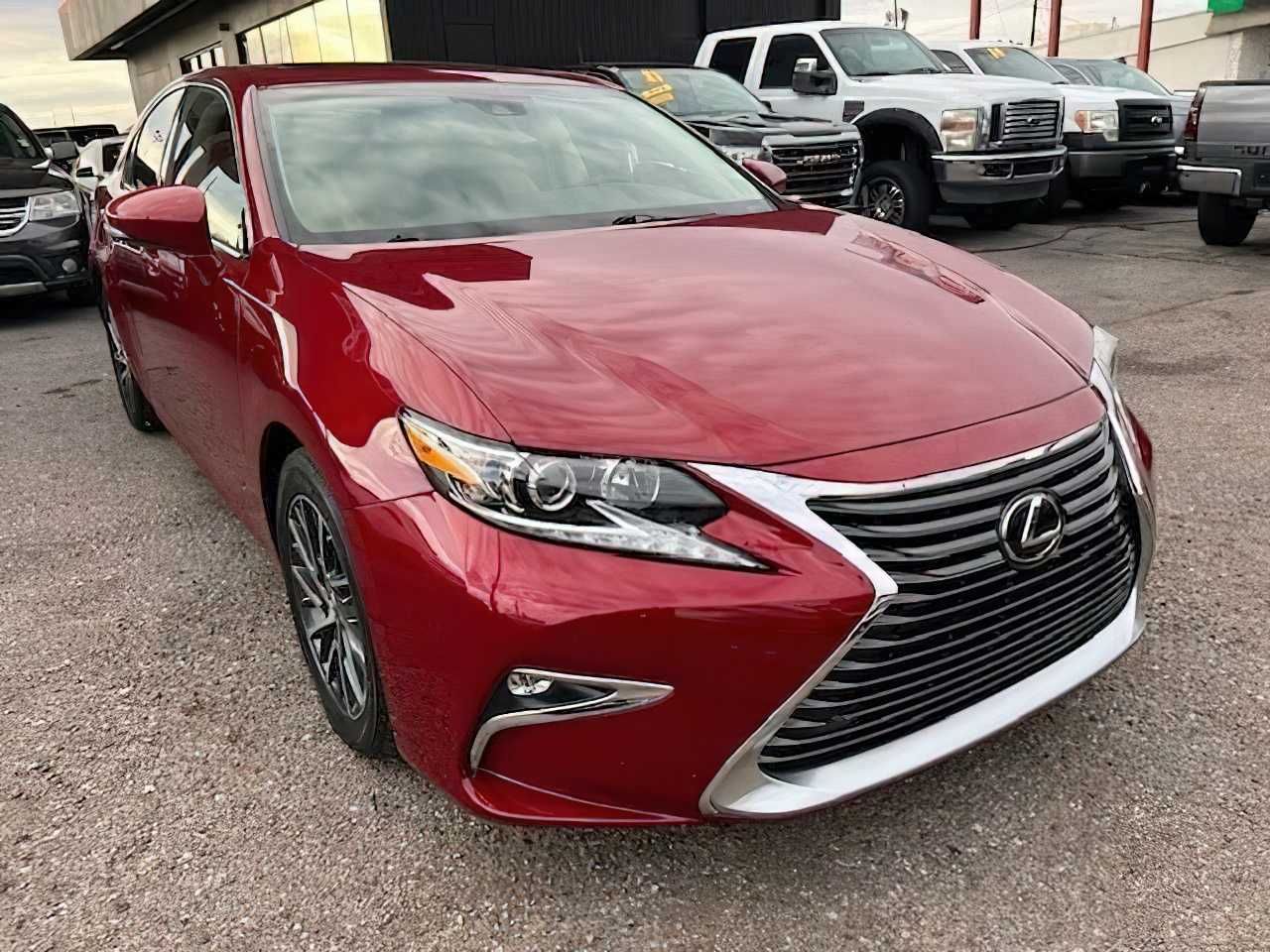 Lexus ES 2017 Red