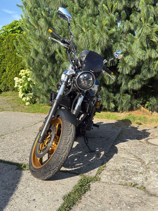 Yamaha XJR 1300 Cafe Racer