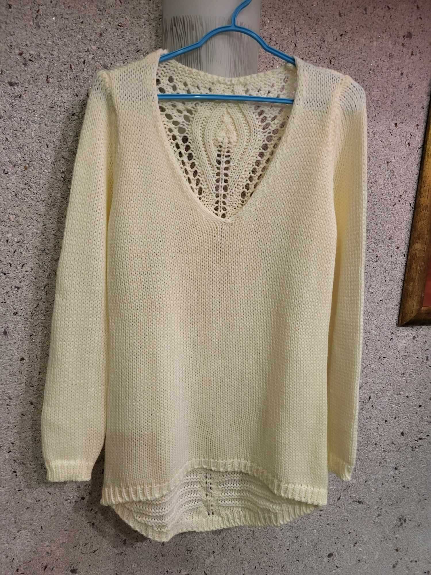 Ażurowy sweter damski