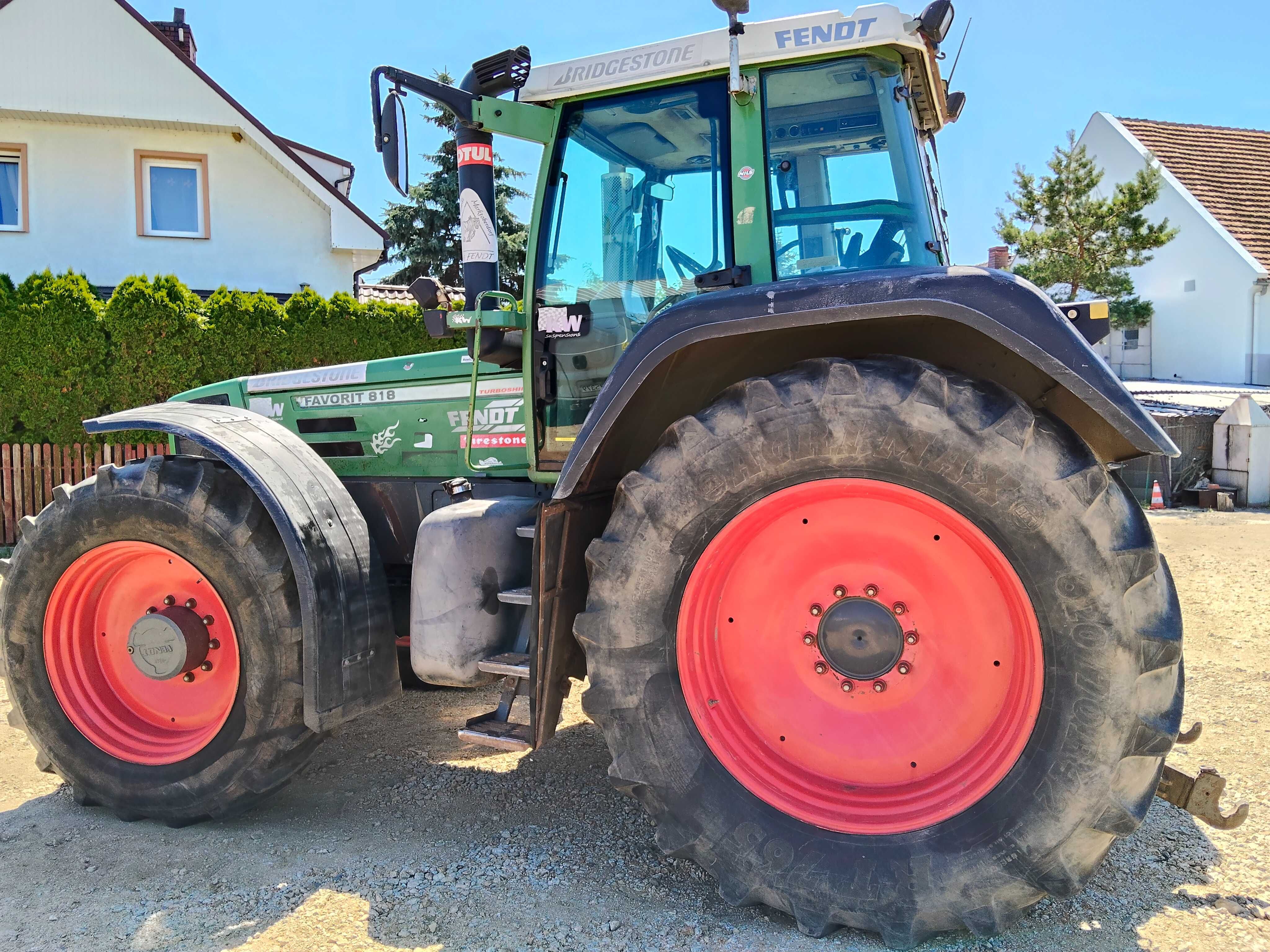 Fendt Favorit 818