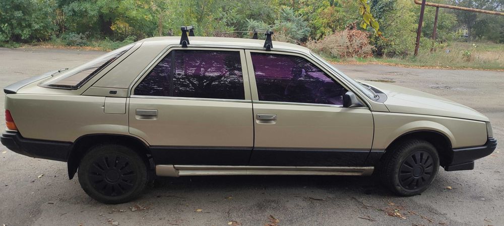 РЕНО 25, французский бизнес класс