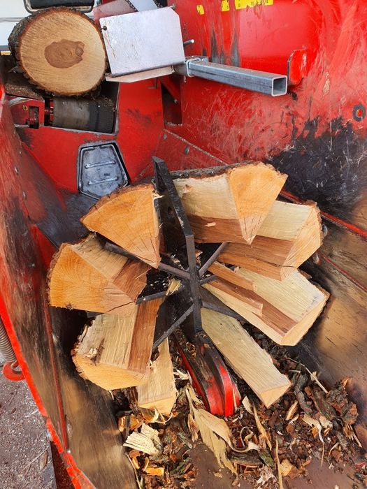 Drewno  sezonowane kominkowe opałowe z dowozem