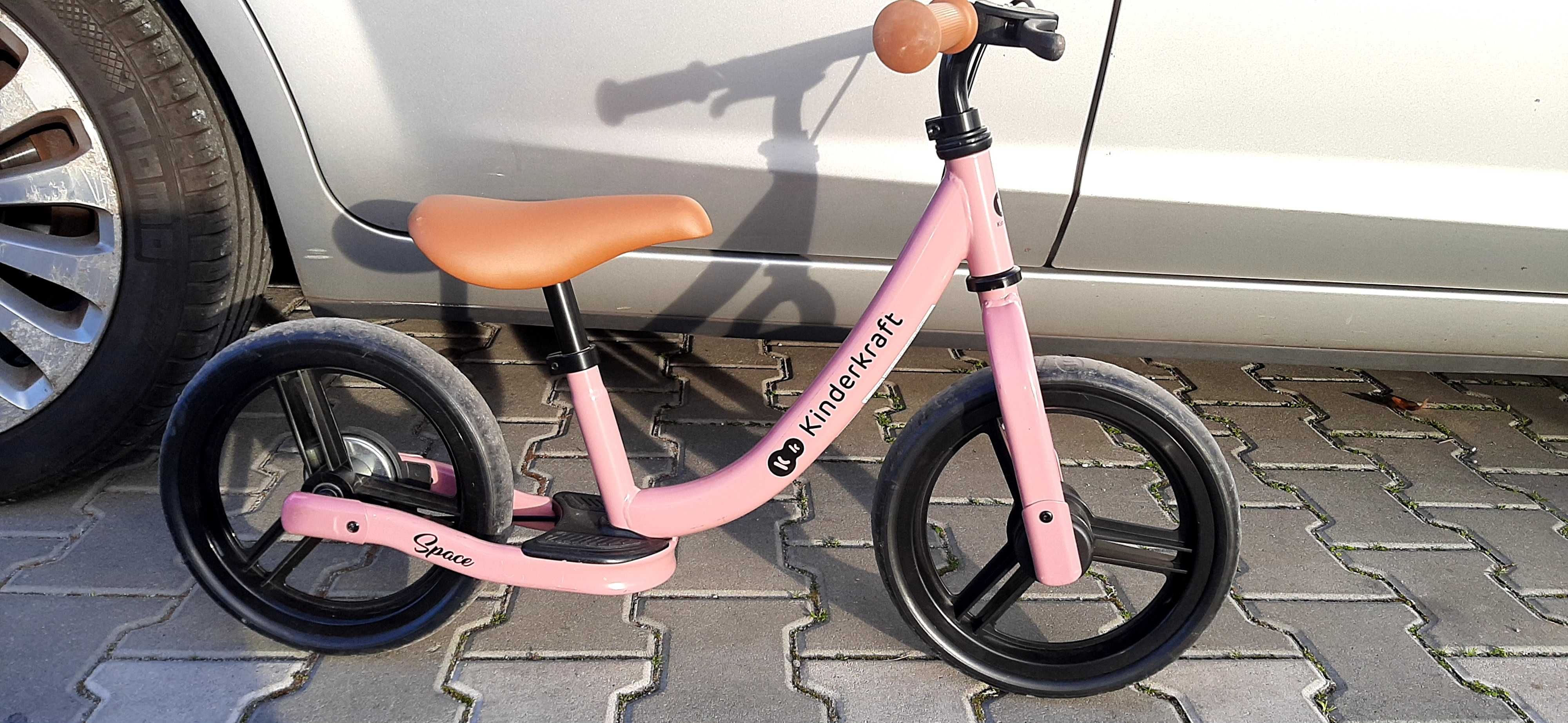 Bicicleta para crianças com travões.  Bicicleta de aprendizagem