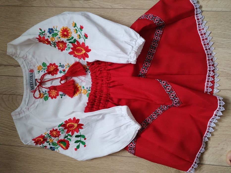 Вишиванка зі спідничкою