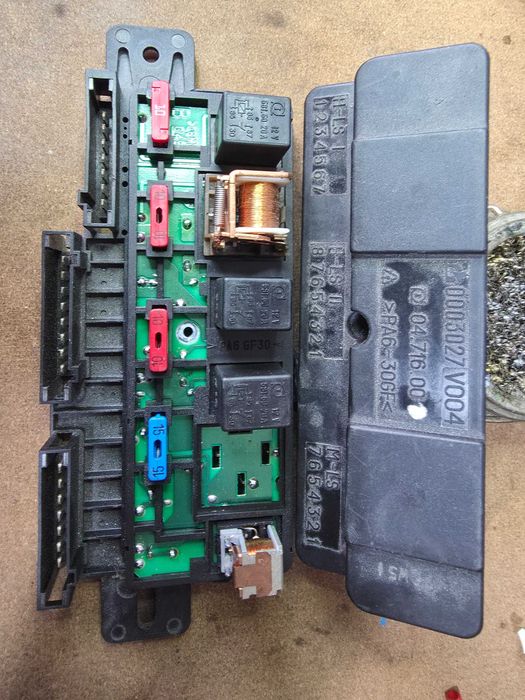 Sam Smart  451 e caixas reles/fusiveis   Smart  450