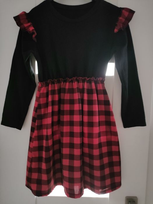 Sukienka dziewczeca czarna w czerwona krateczke