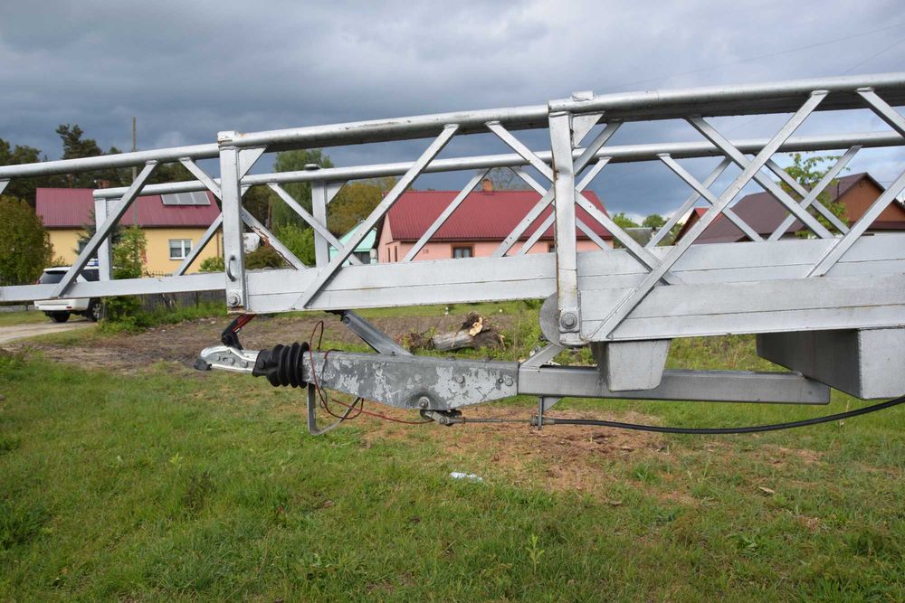 Drabina strażacka 18 metrowa -mobilna